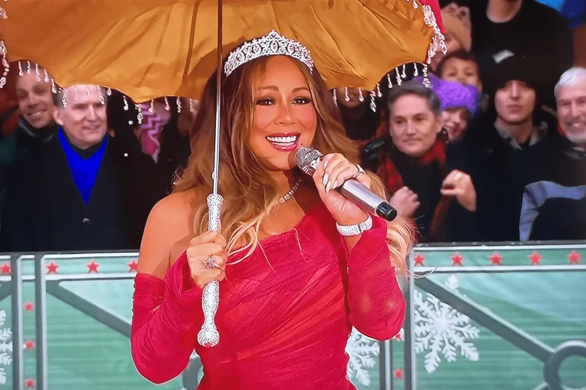 Mariah Carey Participated In Macy’s Thanksgiving Day Parade