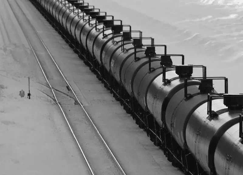 Big Oil Is Engaging In Greenwashing Campaign & Failing To Reduce Emissions