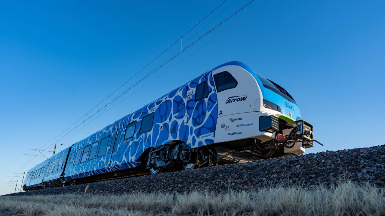 STADLER’S HYDROGEN-POWERED TRAIN FLIRT H2 ACHIEVES A NEW GUINNESS WORLD RECORDS TITLE