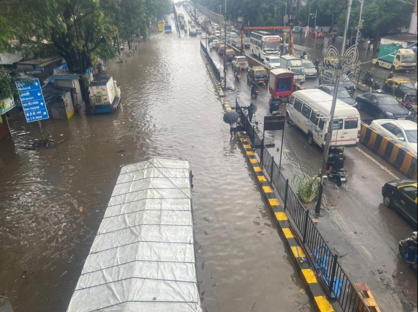 High Tide Warning for Mumbai: Red and Orange Alerts Issued Across Maharashtra, Several States Warned