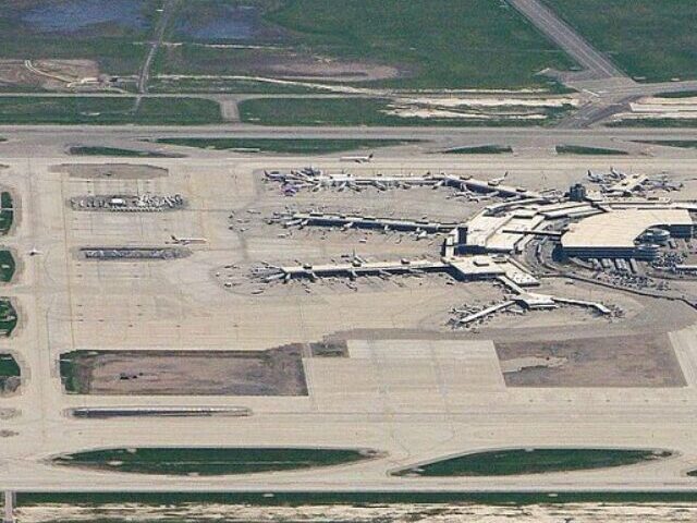 Salt Lake City International Airport SLC Photo Credits : Ron Reiring (CC BY 2.0)