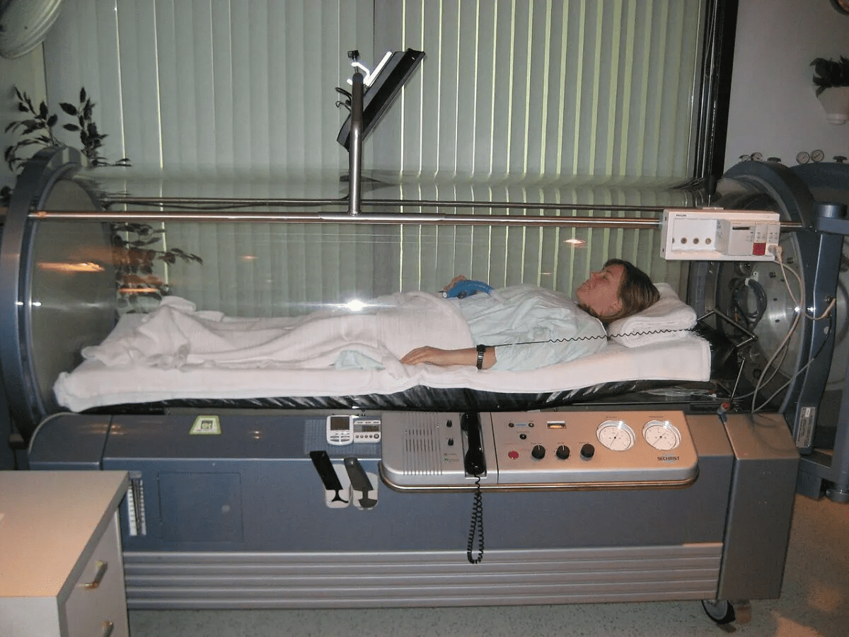 HyperBaric Oxygen Therapy Chamber