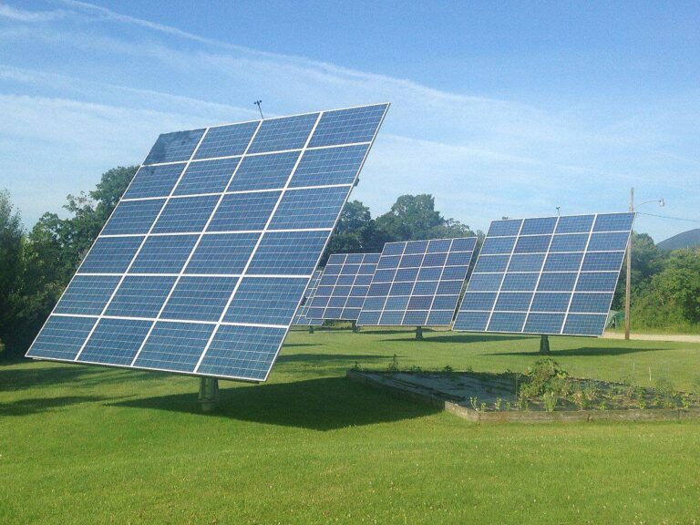 Solar PV Investment to Eclipse $500 Billion in 2024, Outpacing All ...