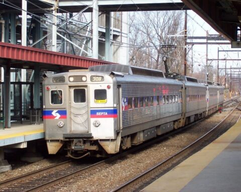 Representative Image: SEPTA GE Silverliner #308 leads Train 4127 signed as at Fern Rock Transportation Center, bound for Philadelphia Airport via downtown. Photo Source: Adam E. Moreira (CC BY-SA 3.0)