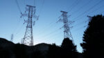 500 kV three-phase AC transmission lines at Grand Coulee Dam, Washington, Photo Source: Varistor60 (CC BY-SA 4.0)