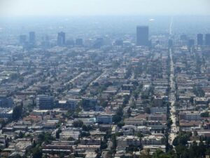 Big city Los Angeles smog building [photo source: pixabay] [PDM 1.0]