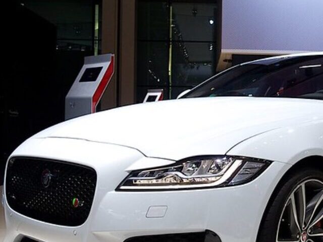 Representative Image: Jaguar Land Rover at the 2015 Dubai Motor Show. Photo Source: Jaguar MENA (CC BY 2.0)