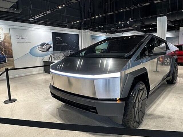Tesla Showroom. Photo Source: Phillip Pessar (CC BY 2.0)
