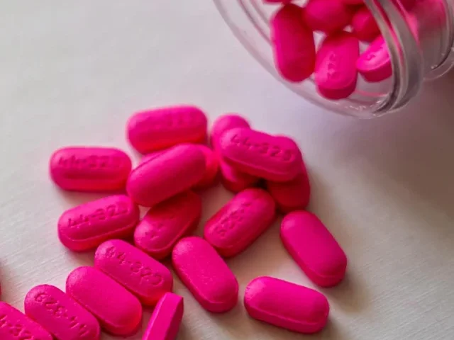 cropped-pfizer.webp