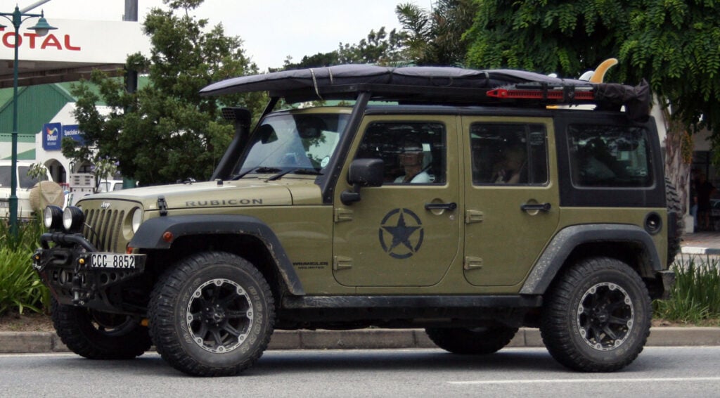 Jeep Wrangler Rubicon Unlimited. Photo Source- Bob Adams (CC BY-SA 2.0)