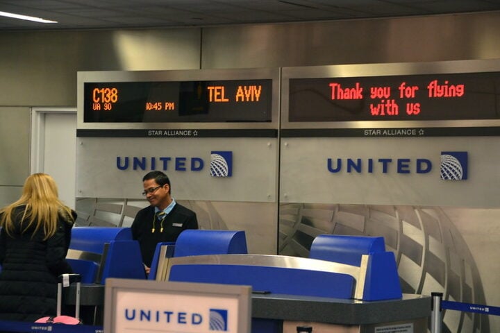 United Airlines, Newark International Airport, (EWR), Newark, NJ Photo Source: Adam Fagen (Flickr)