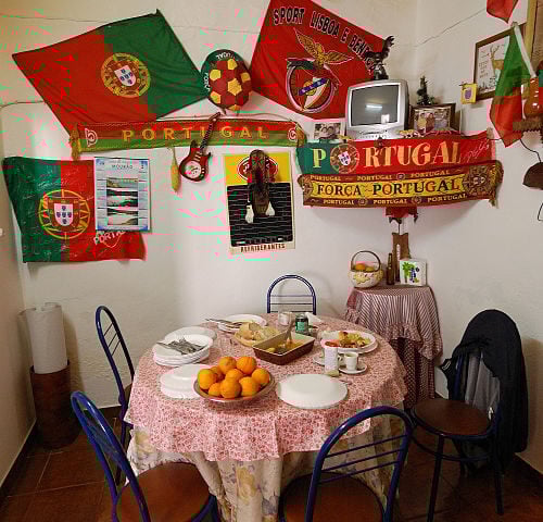 Mina do Bugalho, Portugal [2011]. Photo Source: almoço no zé unta (CC BY-SA 2.0)