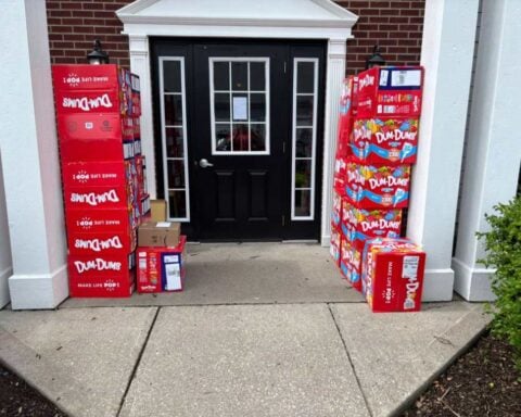 Lollipops ordered in bulk costing $4,200 shocking the cummunity. Photo Source: Holly LaFavers