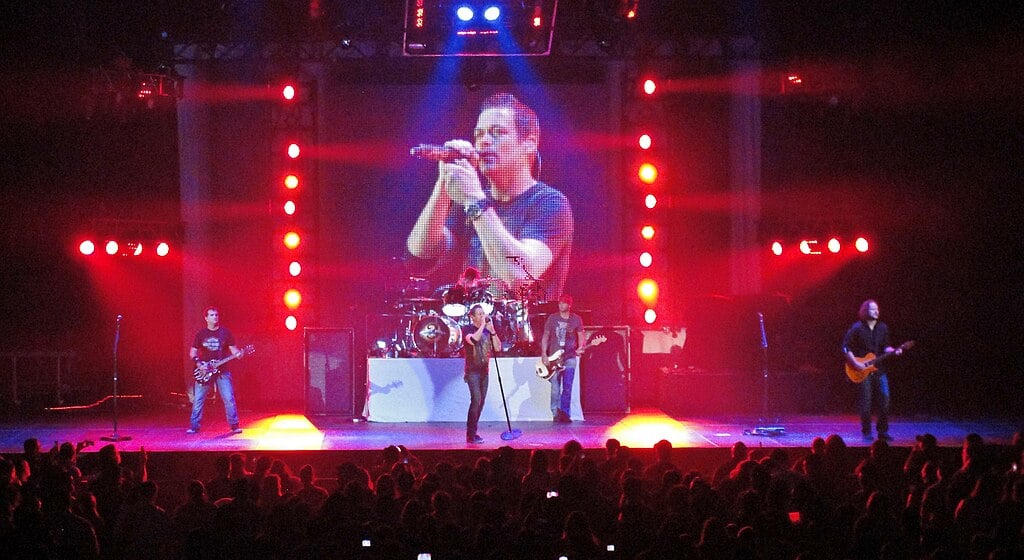 3 Doors Down live @ Laredo Energy Arena in Laredo, Texas. Photo Credit: Justin Allen Hundsnurscher.