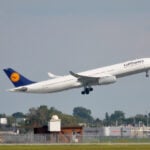 Lufthansa Flight. Photo Source: Caribb (CC BY-NC-ND 2.0)