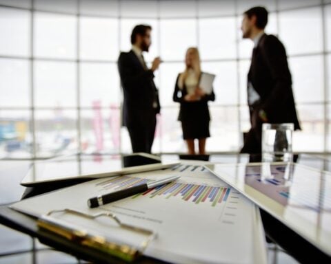 Business Meeting. Photo Source: Waseem Farooq (CC0 1.0)