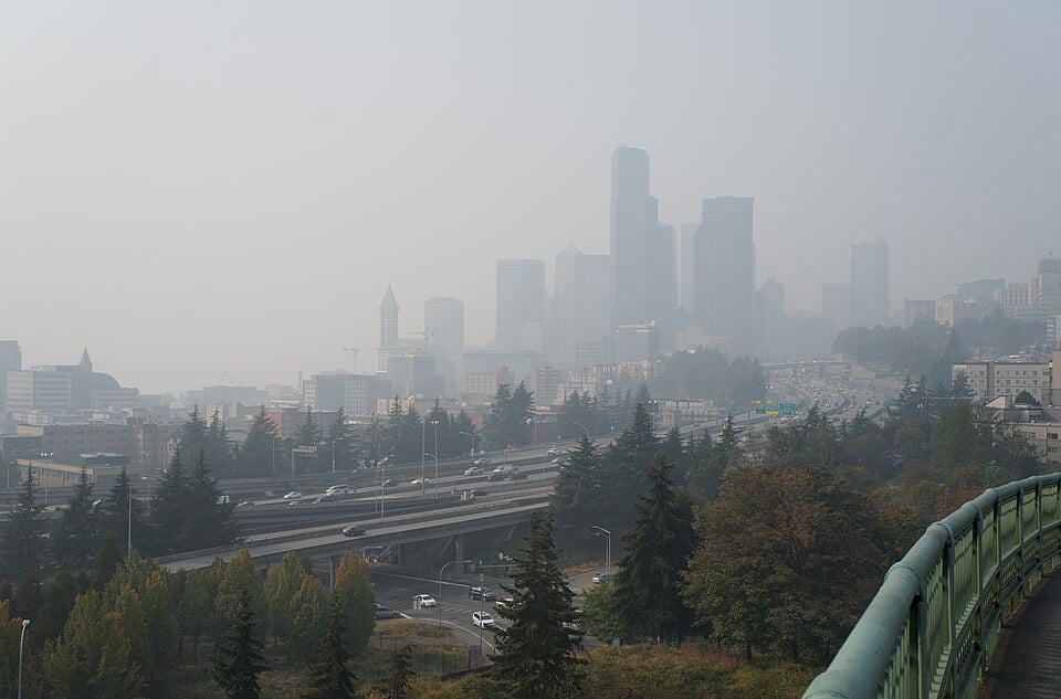 A view of the Downtown Seattle skyline from the Rizal Bridge, seen during smokey conditions caused by wildfires in the Western U.S. (CC BY-SA 4.0)