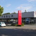Tesla Store. Photo Source: harry_nl (CC BY-NC-SA 2.0)