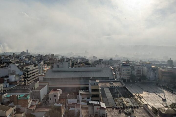 Toxic Cloud Over Catalonia. Photo Source: Vilanova i la Geltrú