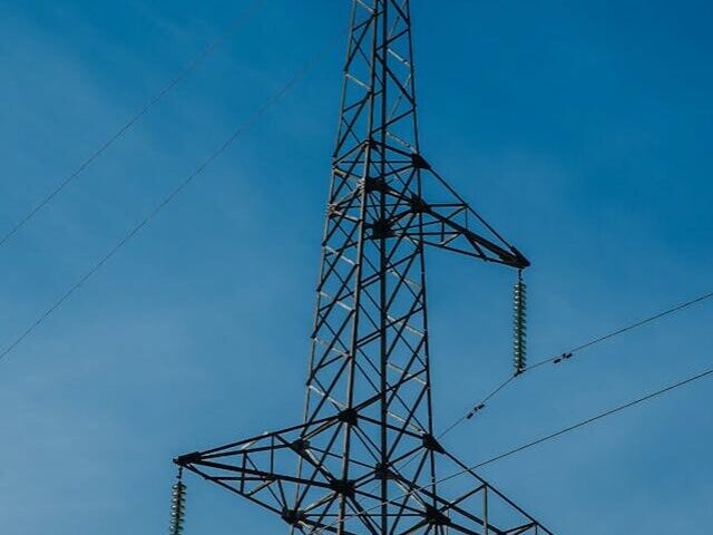 cropped-10-UK-Energy-Suppliers-Fined-7M-for-Price-Cap-Violations-8.jpg
