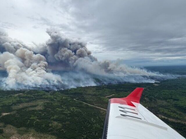 cropped-Canada-Wildfires-Prompt-Mass-Evacuations-and-U.S.-Air-Alerts-1.jpeg