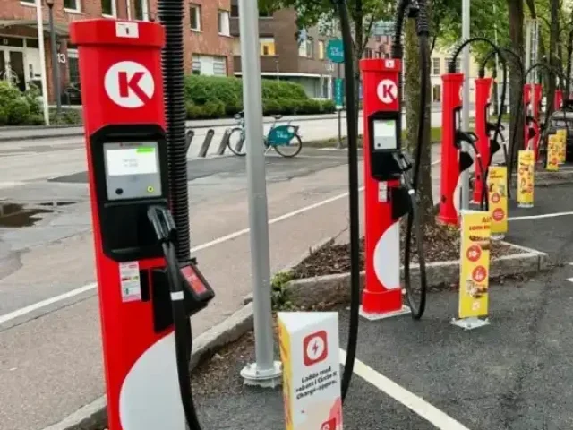 DC fast-charging solutions for electric vehicles, Photo Source: Kempower