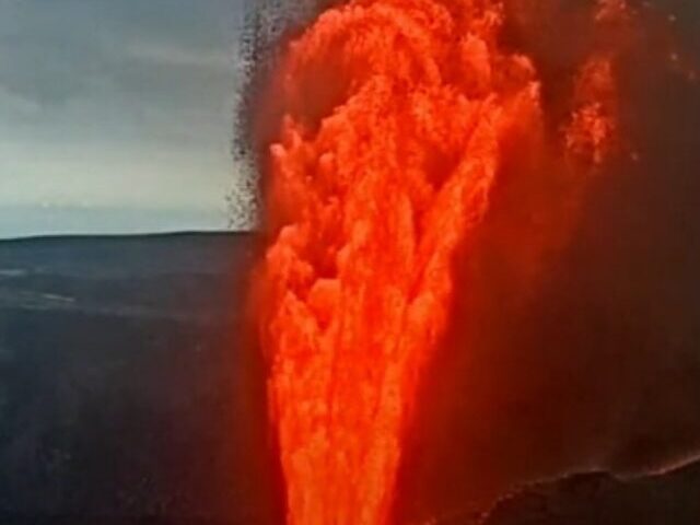 cropped-Kilaueas-Lava-Fountains-Exceed-1000-Feet-in-Latest-Eruption-6.jpg