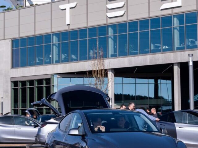 Tesla's $37K Model Y RWD Offers 357-Mile Range Amid Sales Slump (1)
