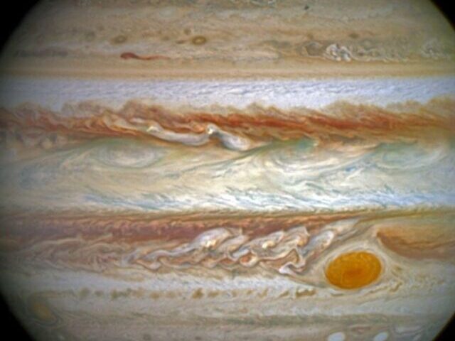 cropped-Webb-Catches-Jupiters-Auroras-Changing-in-Seconds-6.jpg