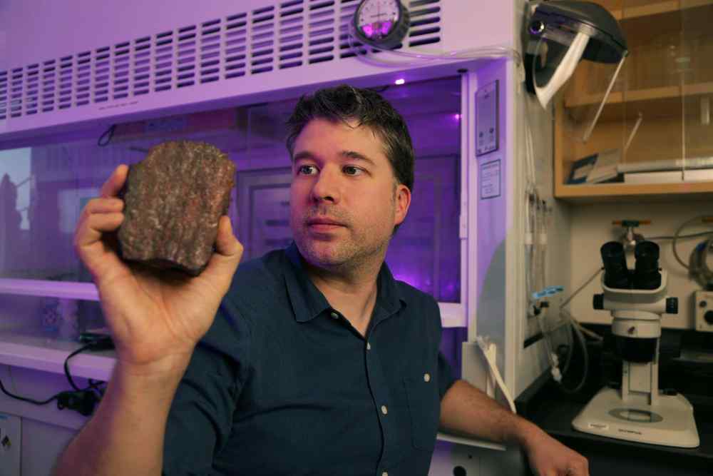 he site of the oldest rocks on Earth Photo Source: Bernard Rizk