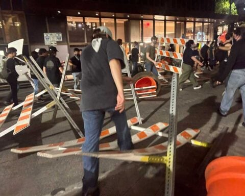 La Protest.