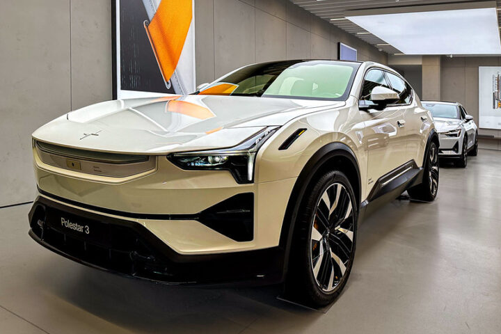 Polestar3 & Polestar2 - Scottsdale Fashion Square (CC BY-NC 2.0)