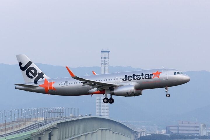 Jetstar Asia Airways Airbus A320-232 (CC BY 2.0)