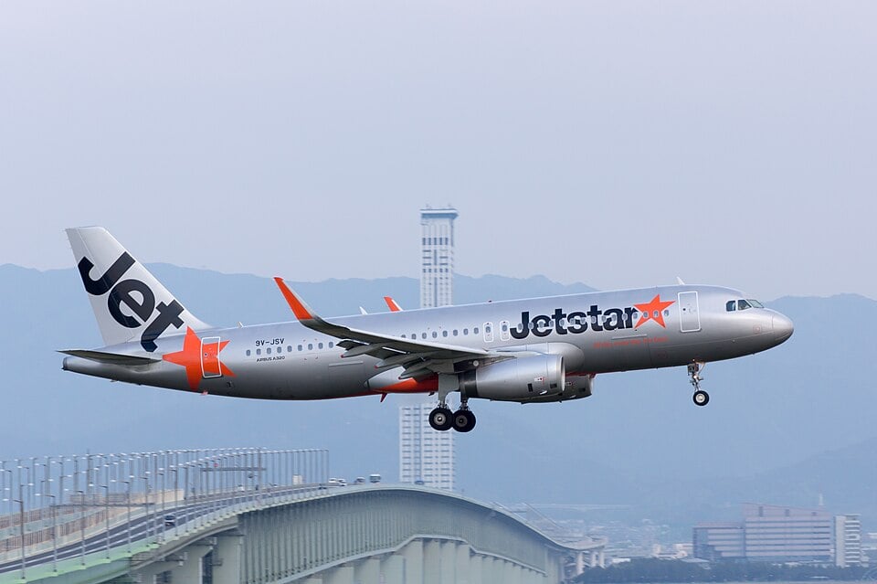 Jetstar Asia Airways Airbus A320-232 (CC BY 2.0)