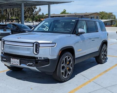 Rivian R1S at Hillsdale Shopping Center