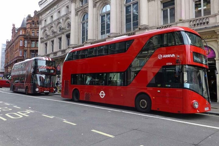 TFL bus route 38 on Shaftesbury Avenue