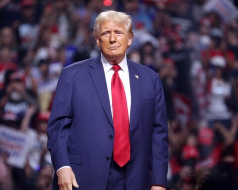Former President of the United States Donald Trump speaking with attendees at an Arizona for Trump rally at Desert Diamond Arena in Glendale, Arizona (BY-SA 2.0)