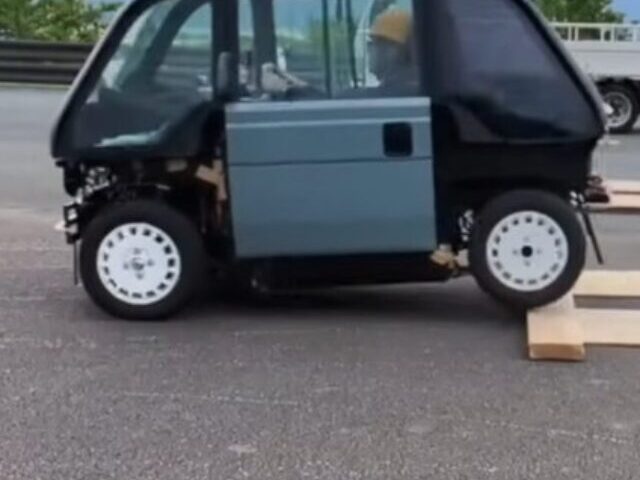cropped-7000-Single-Seat-MiBOT-EV-Outsells-Toyota-in-Japanese-Market-8.jpg