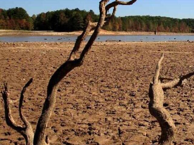 cropped-Atmospheric-Thirst-Worsens-Droughts-40-Globally-Air-Demands-More-Water-as-Planet-Warms.jpg