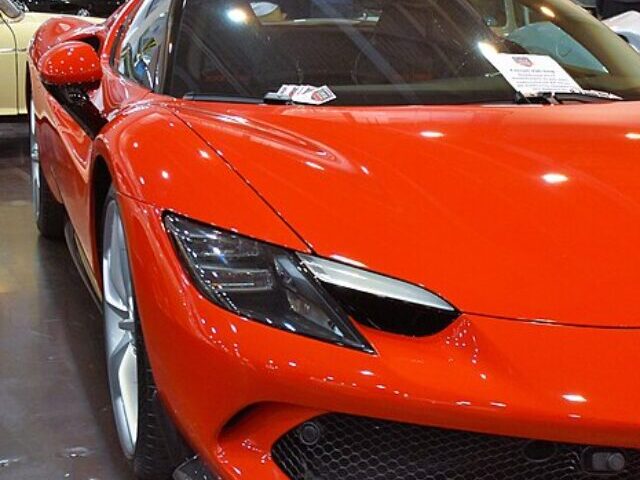 Production: 2022 - Engine: 3,0 litre biturbo V6 (petrol) + electric motor Power: 830 PS Gearbox: 8 speed dual clutch automatic Layout: rear mid engine, rear drive. Photo Source- Charles (CC BY 2.0)