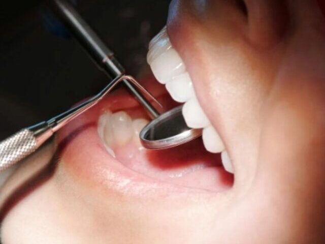 cropped-URGENT-HEALTH-ALERT-Suspended-Dentist-Still-Treating-Patients-7.jpg