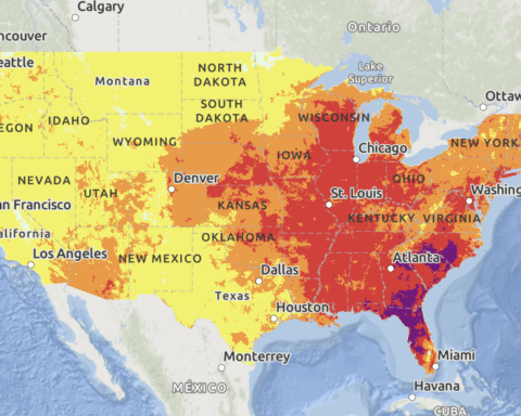 The NWS experimental HeatRisk map highlights “Major” to “Extreme” risk levels across the Southeast—where persistent high humidity and overnight lows stuck in the 70s–80s °F curtail nocturnal cooling and elevate danger for heat‑sensitive populations.