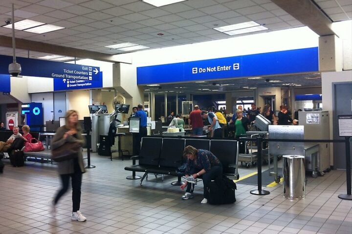 DFW Terminal A Security Check Point. Photo Source- Grant Wickes (CC BY 2.0)