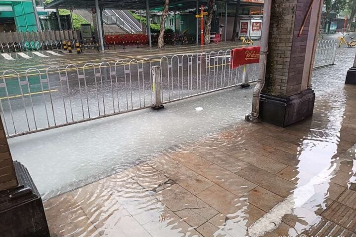 Representative Image. GD 廣東 Guangdong 廣州 Guangzhou 越秀 Yuexiu 一德路 Yide Road 豪雨水沉 heavy rain flood June 2025