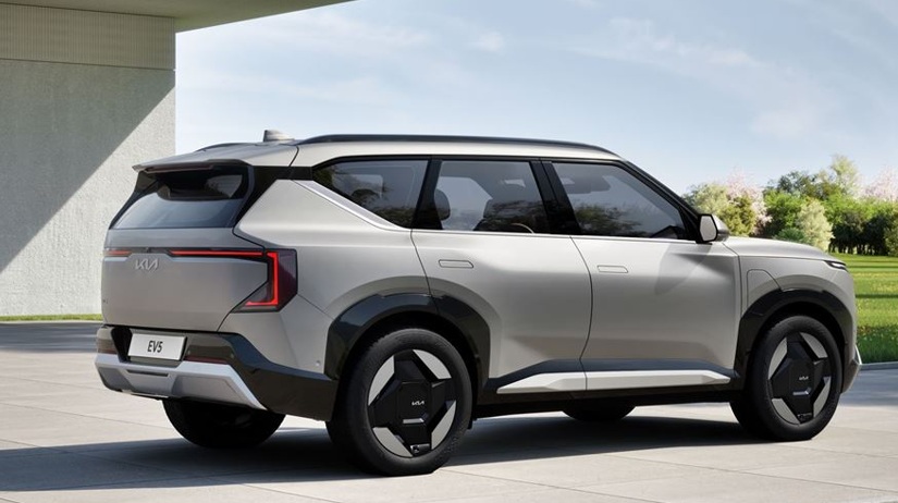 The Kia EV5