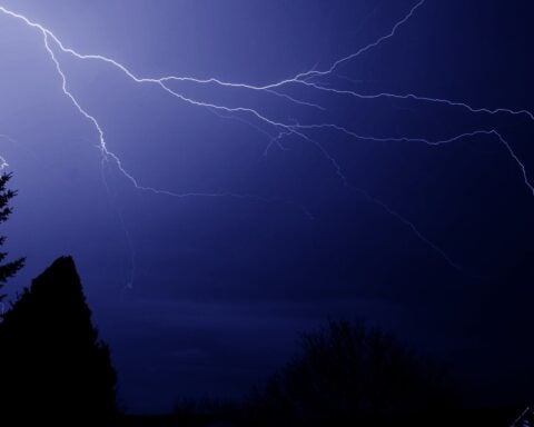 Storm and lightening. Photo Representative- Jamie McCaffrey (CC BY-NC 2.0)