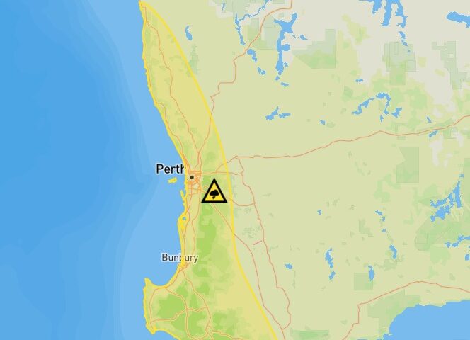 A warning map near Perth and safety guidance, noting damaging winds around 100 km/h, heavy rainfall and road cautions; dated 10:38 PM, 18 Aug 2023.