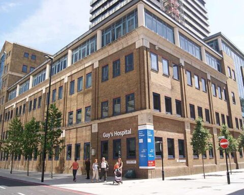 Guy’s Hospital chemical incident response in London, with emergency services ensuring safety after chlorine gas detection.