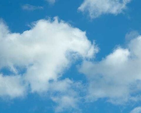 concept illustration of clear sky representing scientific breakthrough in Parkinson’s research involving low oxygen therapy