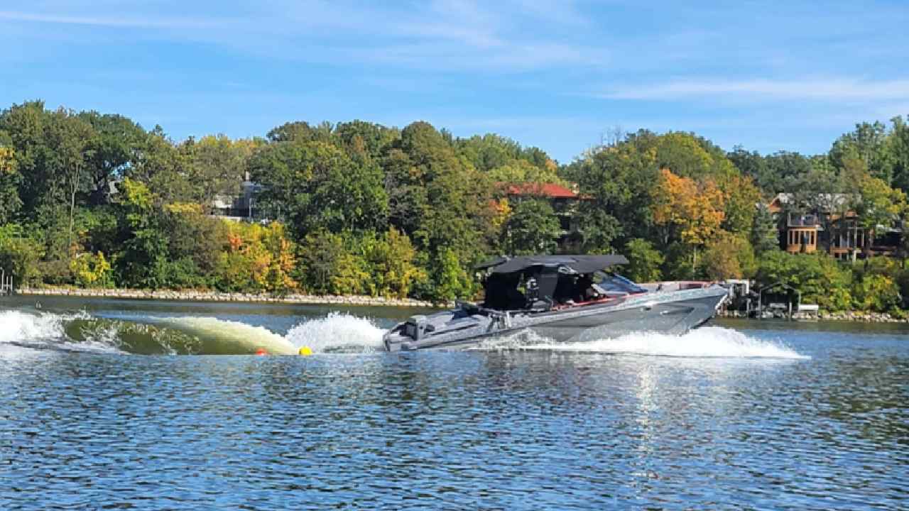 Speed Boat